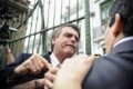 Jair Bolsonaro agride Randolfe Rodrigues em visita da Comissão da Verdade ao DOI-Codi